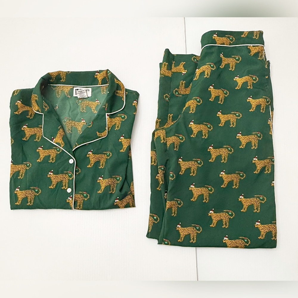 Bouffants & Broken Hearts Green Leopard Print Holiday Pajama Set - S